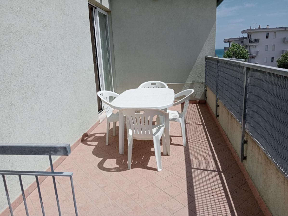 Appartamenti Carlotta Rimini Exterior photo